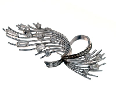 Lot 32 - Diamond 18ct white gold spray brooch