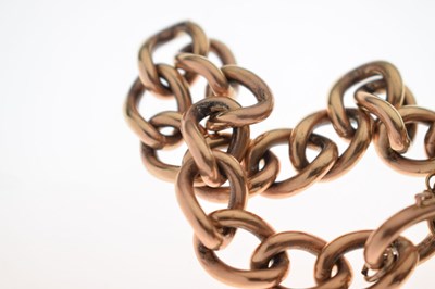 Lot 49 - Yellow metal curb link bracelet of heavy gauge, 49.5g approx