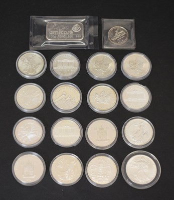 Lot 457 - Quantity of silver commemorative coins, and Umicore 100g 999 silver bullion bar