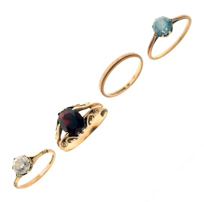 Lot 54 - Three 9ct gold rings etc