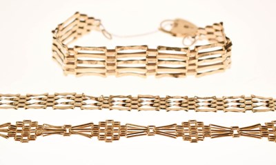 Lot 194 - Three 9ct gold gate link bracelets