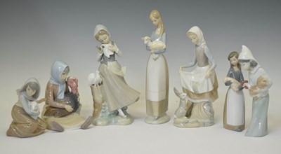 Lot 633 - Lladro - Group of seven porcelain figures