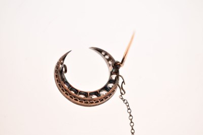 Lot 28 - Late 19th century diamond crescent brooch