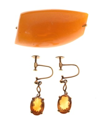 Lot 207 - Pair of George V 9ct gold and citrine earrings etc