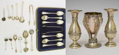 Lot 383 - Cased set of George V silver teaspoons and sugar tongs, a pair of Edward VII silver bud vases, etc