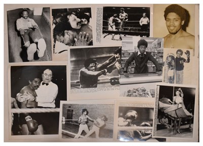 Lot 293 - Quantity of mid/late 20th Century photographic ephemera