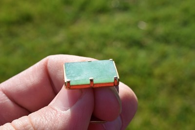 Lot 66 - Pair of unmarked yellow metal and jade cufflinks