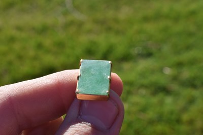 Lot 66 - Pair of unmarked yellow metal and jade cufflinks