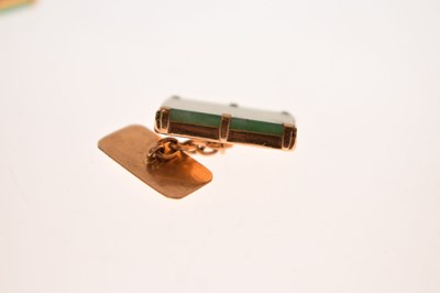 Lot 66 - Pair of unmarked yellow metal and jade cufflinks