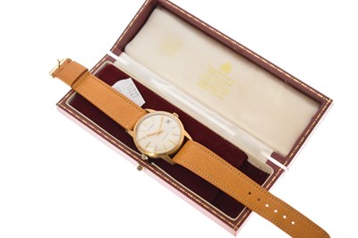 Lot 92 - Garrard - Gentleman's late 1960s 9ct gold case wristwatch