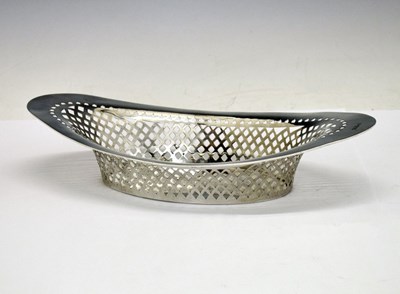Lot 148 - George V silver pierced table basket