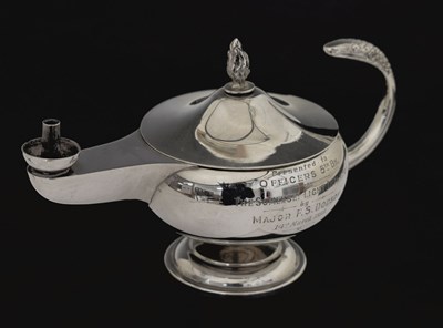 Lot 122 - George V silver club lighter