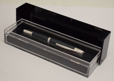 Lot 517 - Pilot Capless retractable fountain pen, cased