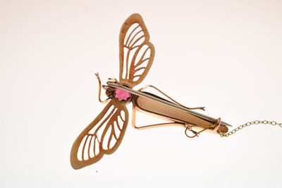 Lot 36 - Art Nouveau red tourmaline and baroque brooch