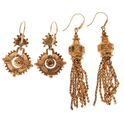 Lot 218 - Two pairs of Victorian yellow metal drop earrings