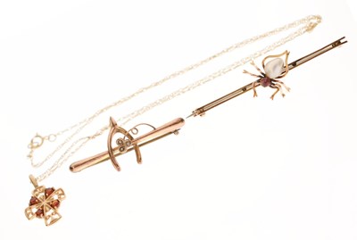 Lot 100 - Small group of 9ct jewellery