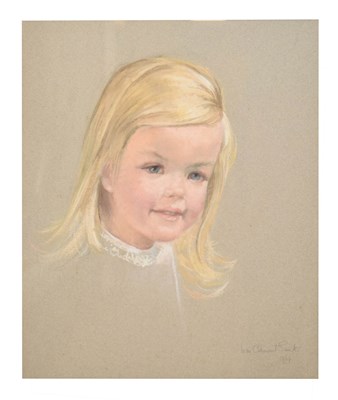Lot 721 - William Clement Smith (20th century) - Pastel - Portrait of a young girl