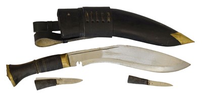 Lot 475 - Kukri of traditional form
