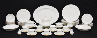 Lot 669 - Royal Albert Val D'or part dinner and tea service