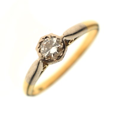 Lot 8 - Diamond single stone 18ct gold ring