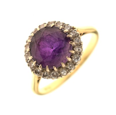 Lot 19 - Amethyst and diamond cluster ring