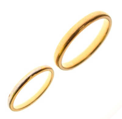 Lot 70 - Two gold wedding bands