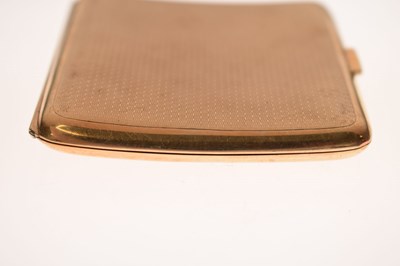 Lot 62 - George V 9ct gold cigarette case