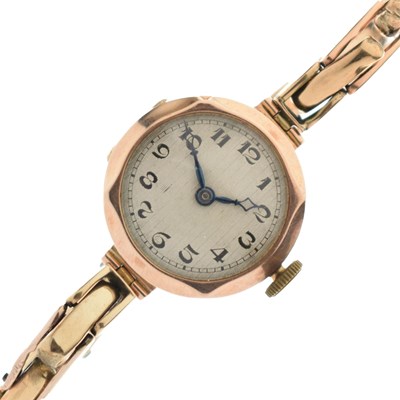 Lot 325 - Tavannes Watch Co. - Lady's early 20th century 9ct gold bracelet watch
