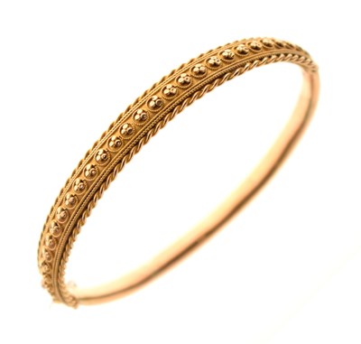 Lot 184 - Late Victorian / Edwardian yellow metal bangle