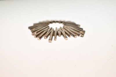 Lot 73 - Ivan Tarratt - Modernist silver 'sunburst' brooch