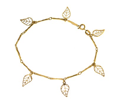 Lot 174 - Indian yellow metal leaf motif bracelet