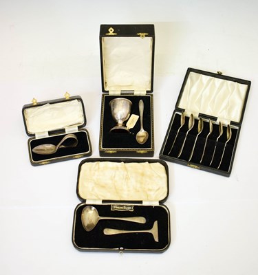 Lot 413 - Cased set of six Elizabeth II silver teaspoons, etc