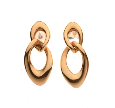 Lot 210 - Pair of 9ct gold drop earrings