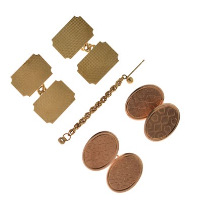 Lot 247 - 9ct gold cufflinks and a rope link chain earring