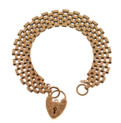 Lot 189 - 9ct gold gate link bracelet