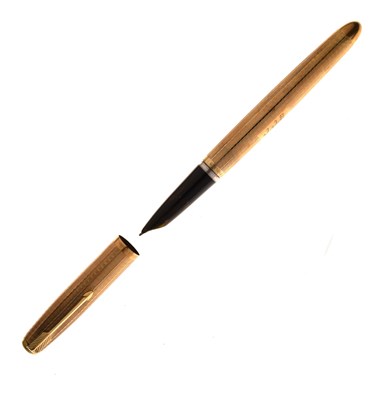 Lot 163 - Parker '51' 9ct gold cased fountain pen