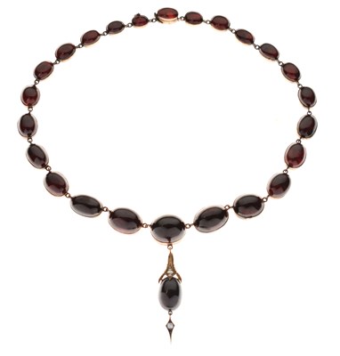 Lot 45 - Early 19th century garnet and seed pearl necklace