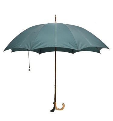 Lot 166 - George V 9ct gold mounted parasol, London 1911