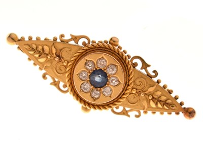 Lot 30 - Late Victorian sapphire and diamond 18ct yellow gold brooch