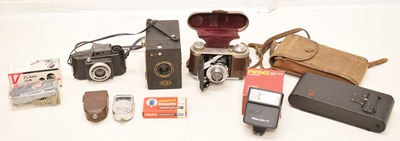 Lot 503 - Small group of vintage cameras