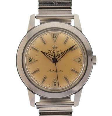 Lot 74 - Zodiac - Vintage Sea Skate stainless steel bracelet watch