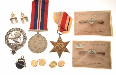 Lot 360 - Assorted militaria etc - two WWII medals, cufflinks, badges etc