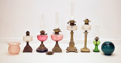 Lot 476 - Collection of Victorian and other oil lamps