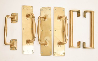 Lot 400 - Group of early 20th century door handles