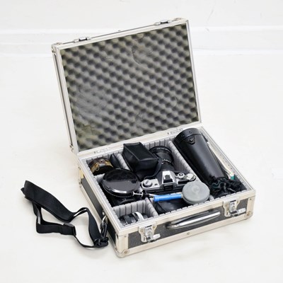 Lot 501 - Canon AE-1 camera and accessories