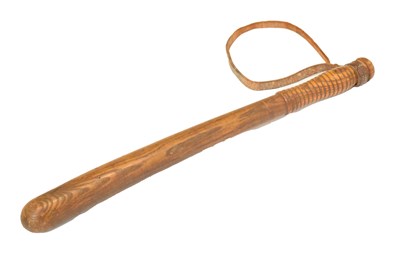 Lot 419 - Victorian elm truncheon