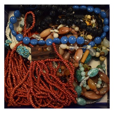 Lot 110 - Quantity of costume jewellery, beads etc