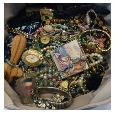 Lot 109 - Quantity of costume jewellery