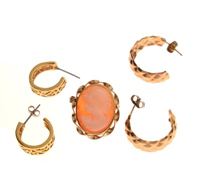 Lot 86 - 9ct gold mount shell cameo brooch, etc