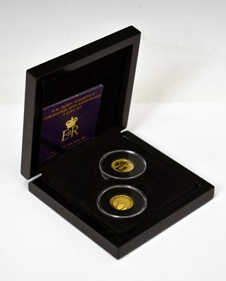 Lot 120 - Alderney Queen Elizabeth II two gold twenty-five pound coin set, 2018